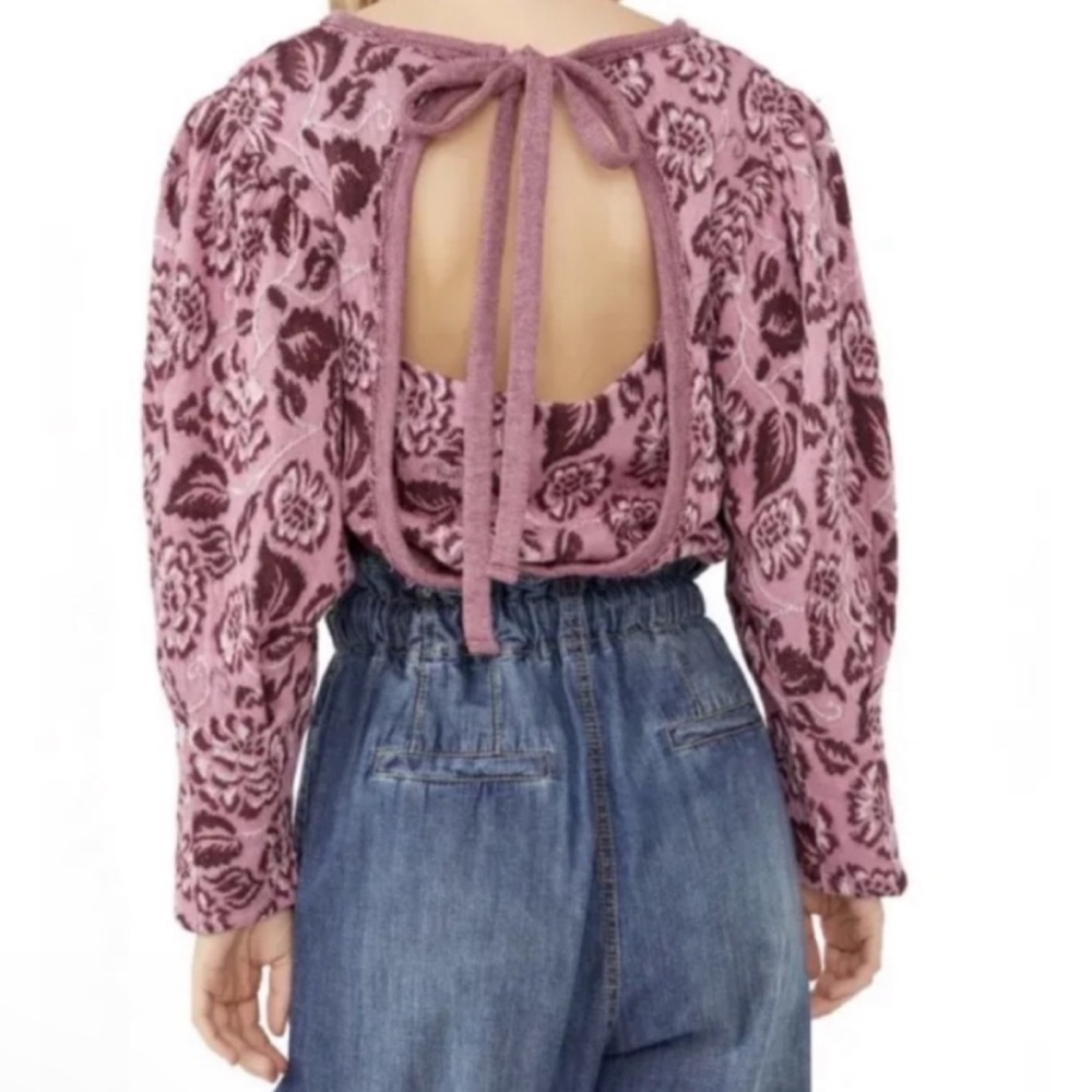 Free People Mauve Floral Open-Back Knit Blouse